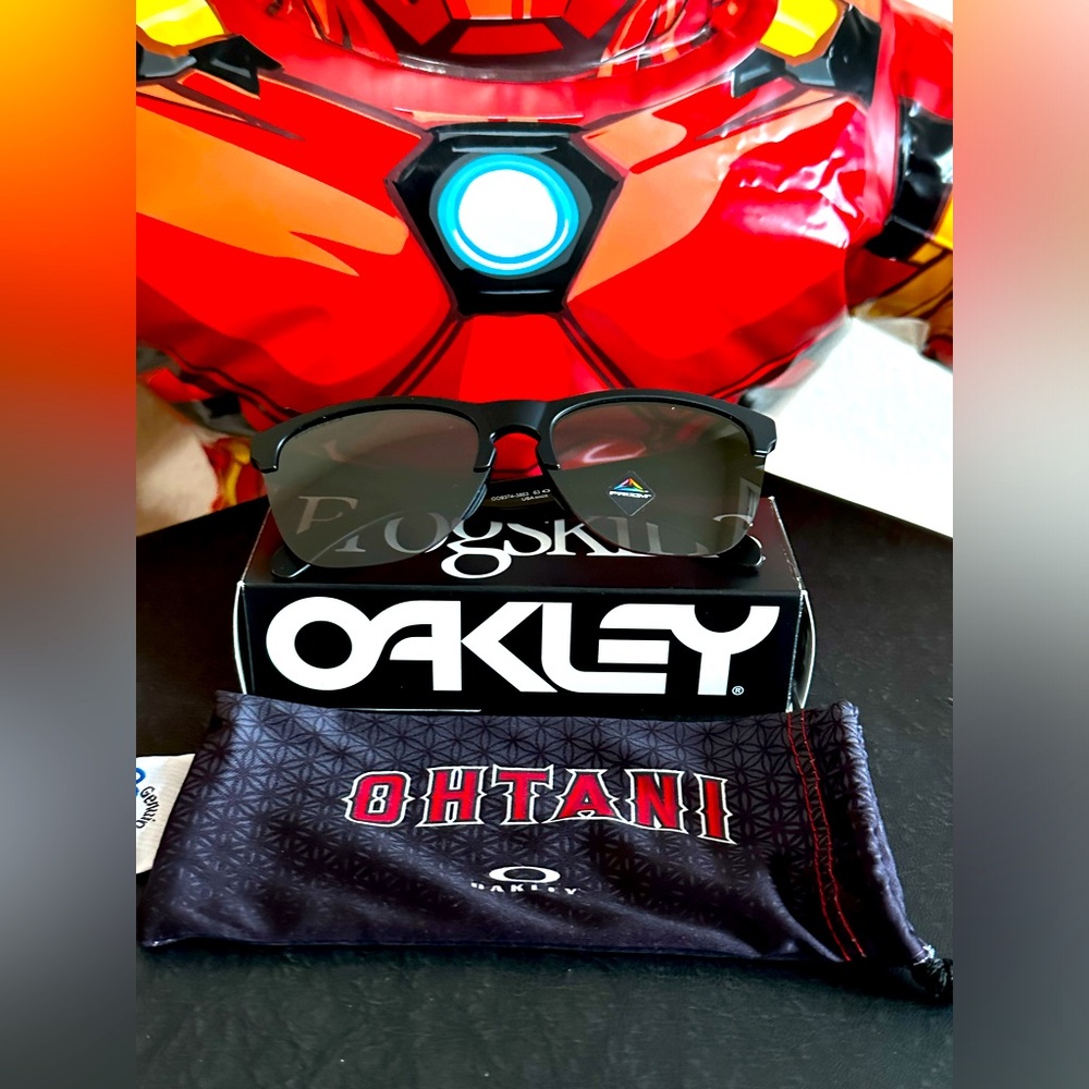 Oakley frogskins Shohei Ohtani